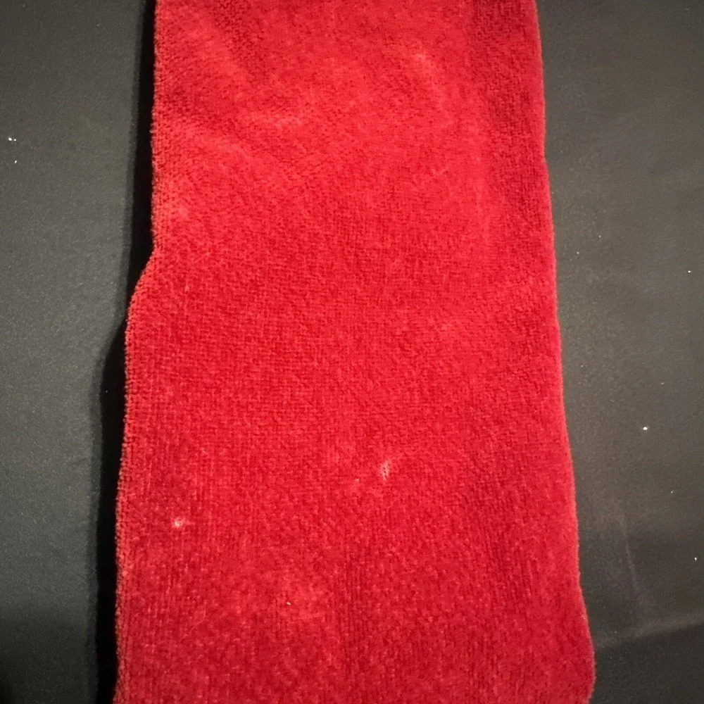 RITZ Hand towel red 100% cotton rectangle classic‎ modern holiday Christmas Ball